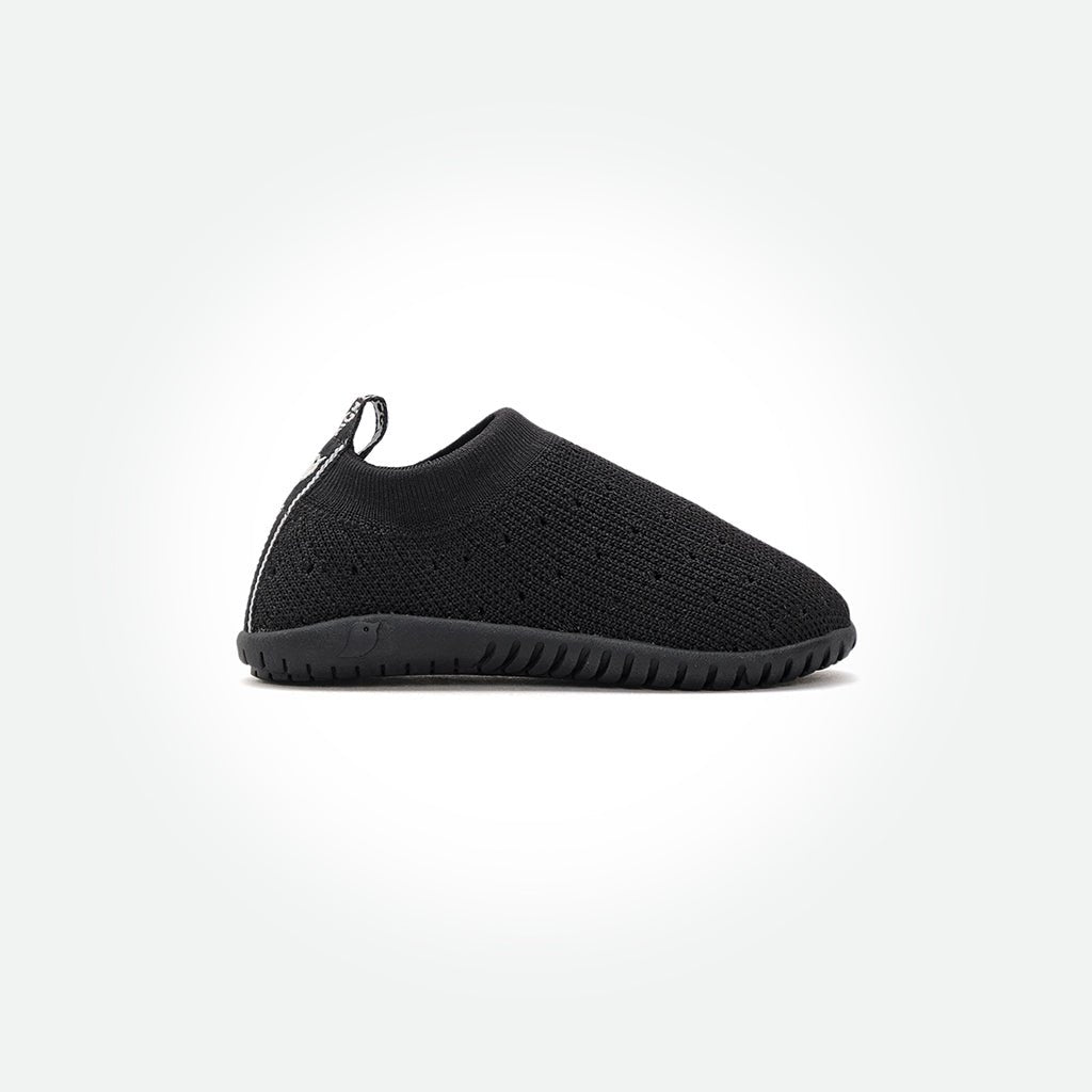 Gallop Sneaker Breezy Holes Series - Black On Black - Pyopp Barefoot