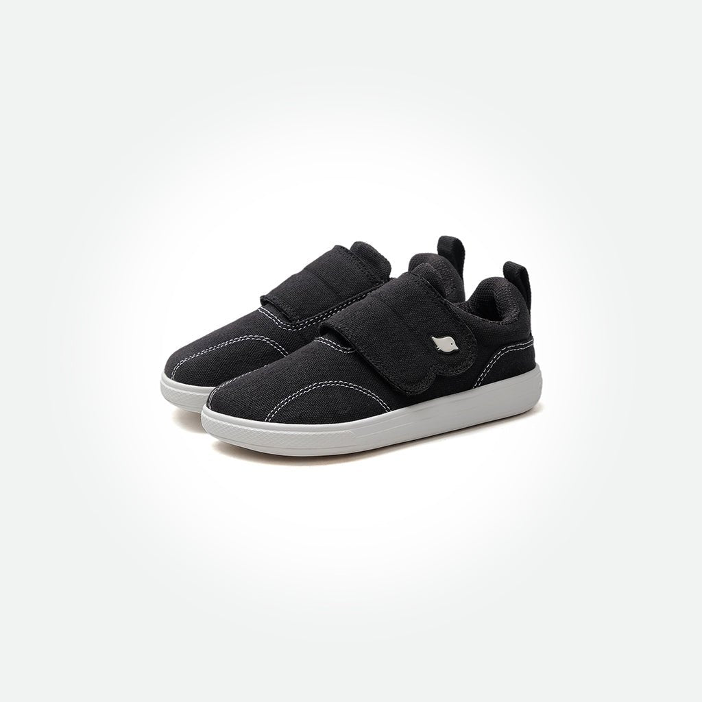 Badii Barefoot Sneakers - Black On White - Pyopp Barefoot